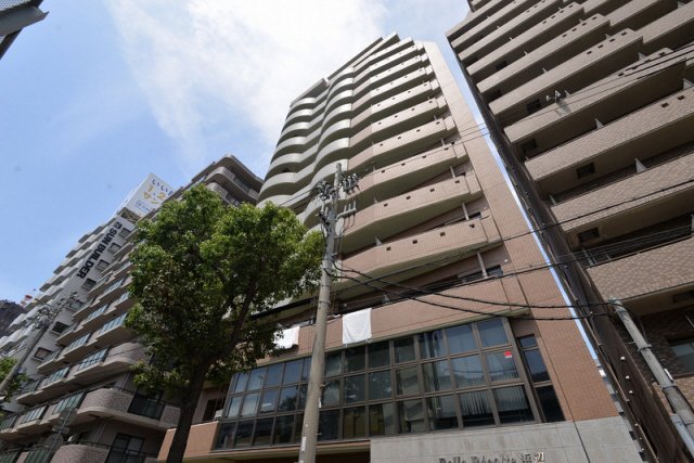 神戸市中央区浜辺通の賃貸物件外観写真