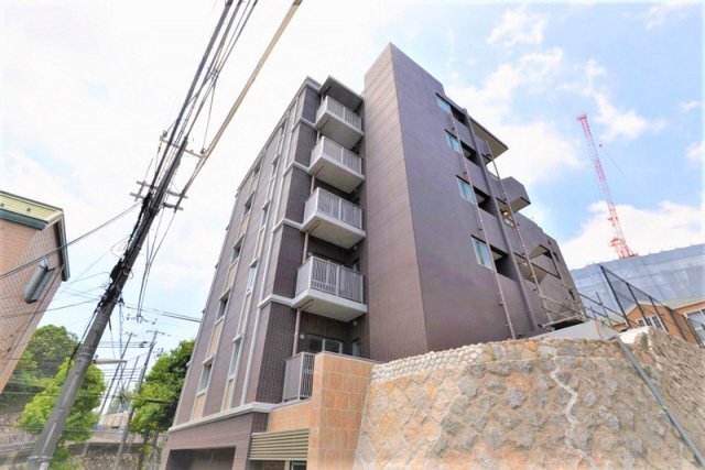 神戸市中央区中山手通の賃貸物件外観写真