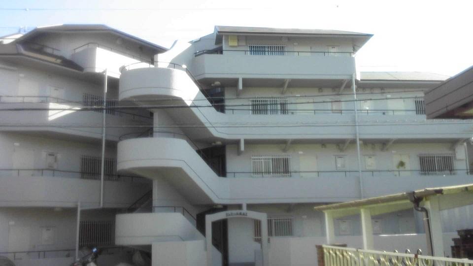 神戸市垂水区大町の賃貸物件外観写真