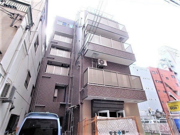 神戸市中央区加納町の賃貸物件外観写真