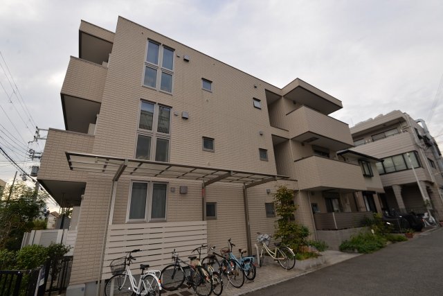神戸市灘区鹿ノ下通の賃貸物件外観写真
