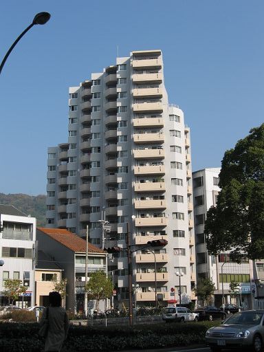 神戸市中央区中山手通の賃貸物件外観写真