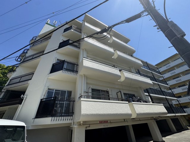 神戸市須磨区離宮前町の賃貸物件外観写真