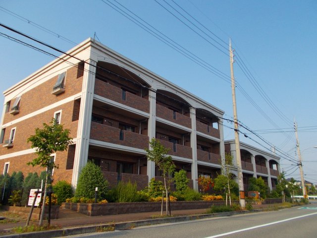 神戸市西区小山の賃貸物件外観写真