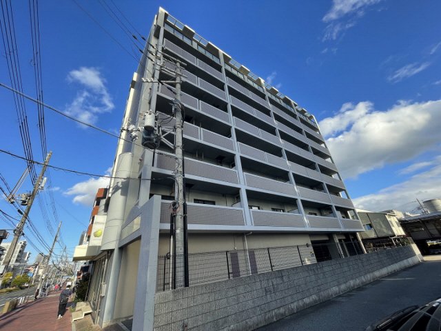 神戸市兵庫区下沢通の賃貸物件外観写真