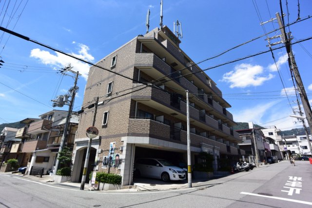 神戸市灘区篠原中町の賃貸物件外観写真