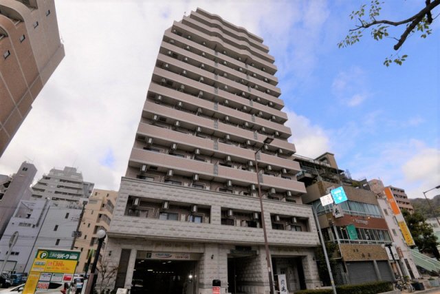 神戸市中央区加納町の賃貸物件外観写真