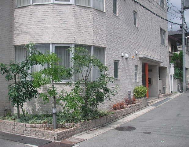 神戸市東灘区岡本の賃貸物件外観写真
