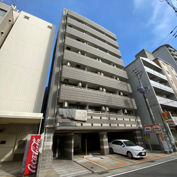 神戸市中央区旭通の賃貸物件外観写真