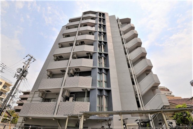 神戸市中央区中山手通の賃貸物件外観写真
