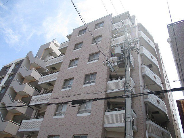 GROOVE神戸レジデンス(旧メープル兵庫ラフィール) 303|神戸市兵庫区兵庫町(JR東海道本線(近畿)神戸駅)のマンション外観 GROOVE神戸レジデンス(旧メープル兵庫ラフィール) 303|神戸市兵庫区兵庫町(JR東海道本線(近畿)神戸駅)のマンション外観
