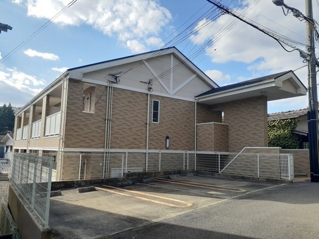 神戸市北区鈴蘭台東町の賃貸物件外観写真
